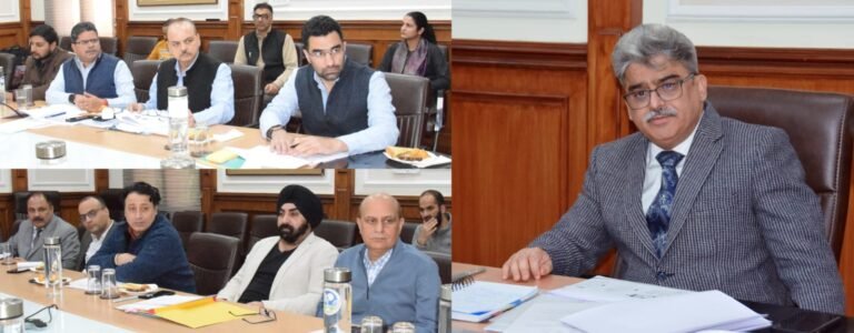 Strive for full digitization of health services: CS