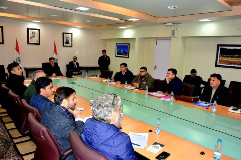 CM Omar Abdullah reviews Ramadan arrangements, directs officers to ensure seamless facilities