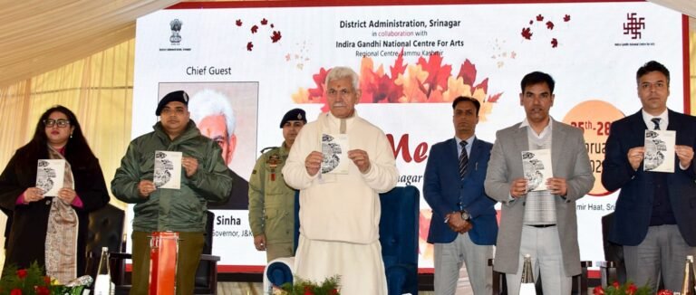LG Manoj Sinha attends Srinagar Heritage Festival at Kashmir Haat