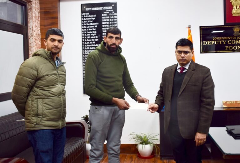 DC Poonch distributes compensation to road accident victims’ families