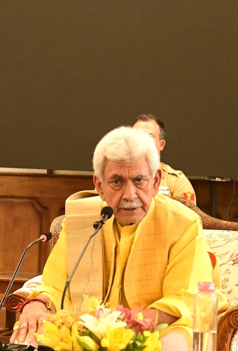 LG meets Political Leaders, discusses preparations for Shri Amarnath Ji Yatra