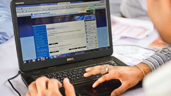 ITR Due Date Extension 2025 LIVE Updates: Last day to file ITR today as deadline extended, users flag portal glitches