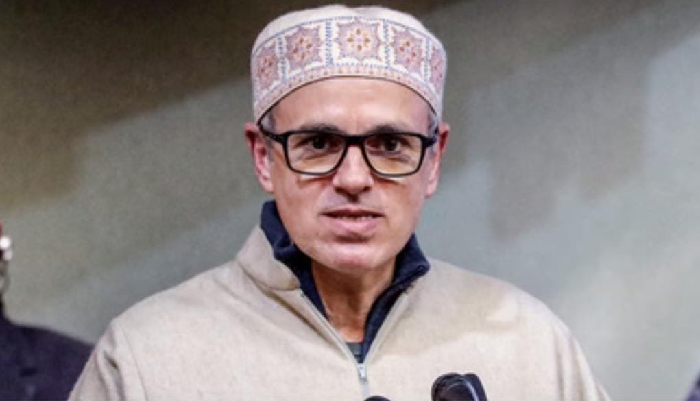 Chief Minister Omar Abdullah Meets Public Representatives; Issues Key Directives on Development Works